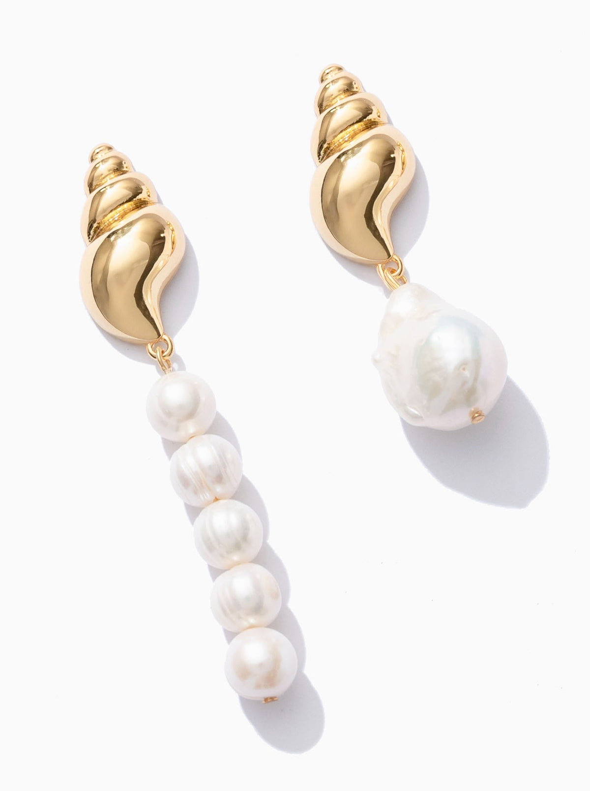 Nantucket Earrings Gold - For Love & Lemons