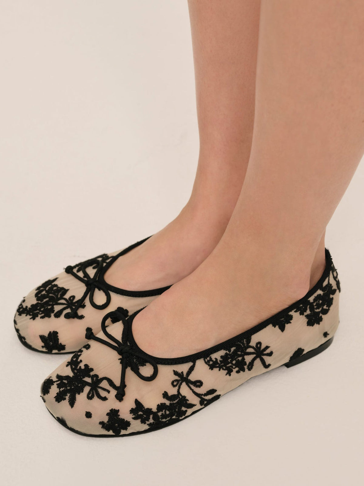 Florence Flat Black - For Love & Lemons