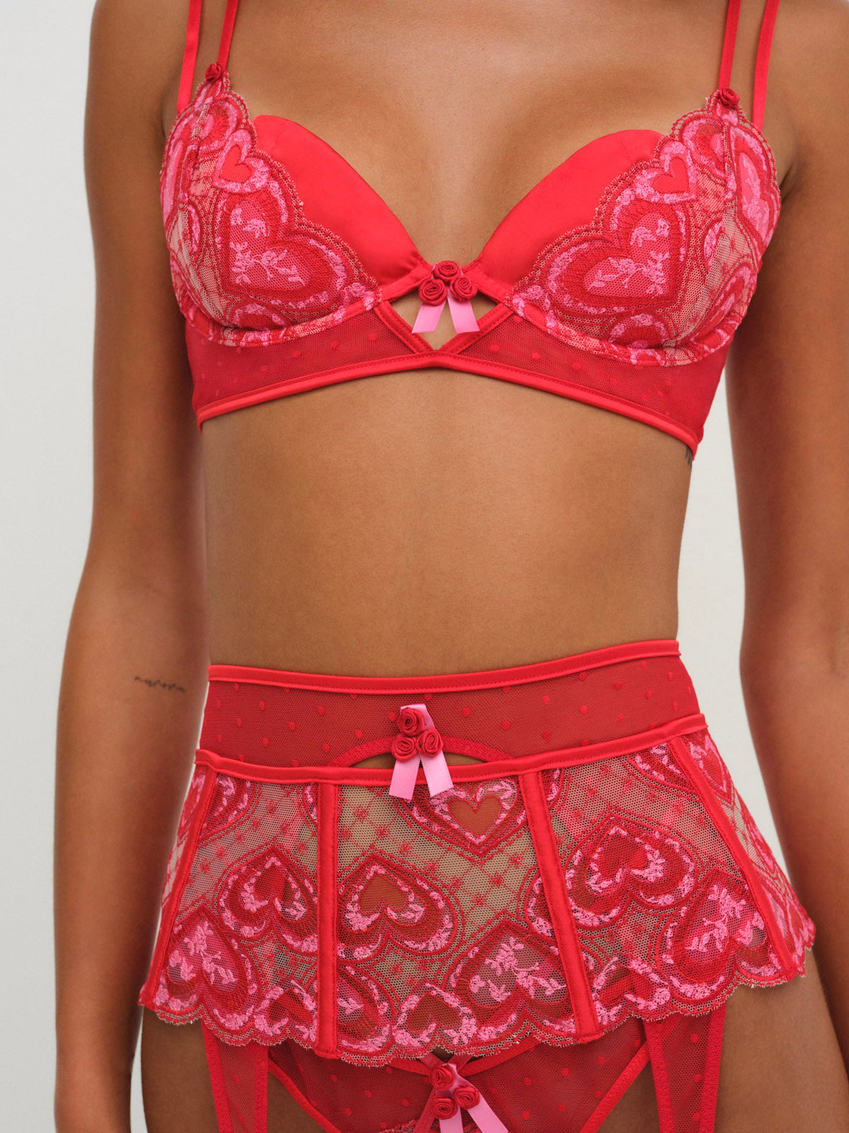 Heartbeat Garter Belt Red - For Love & Lemons